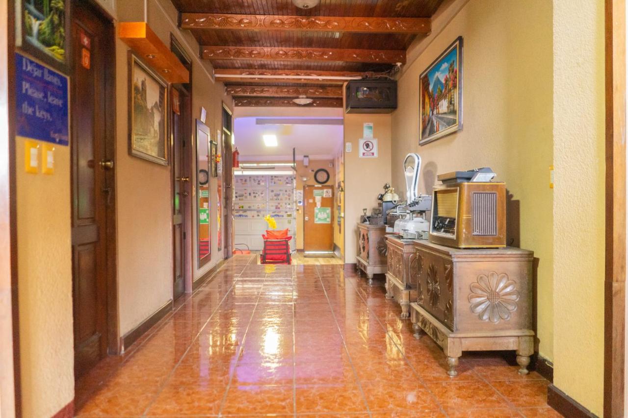 Euro Hostal Guatemala City Exteriör bild