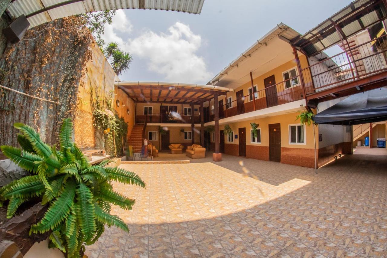 Euro Hostal Guatemala City Exteriör bild