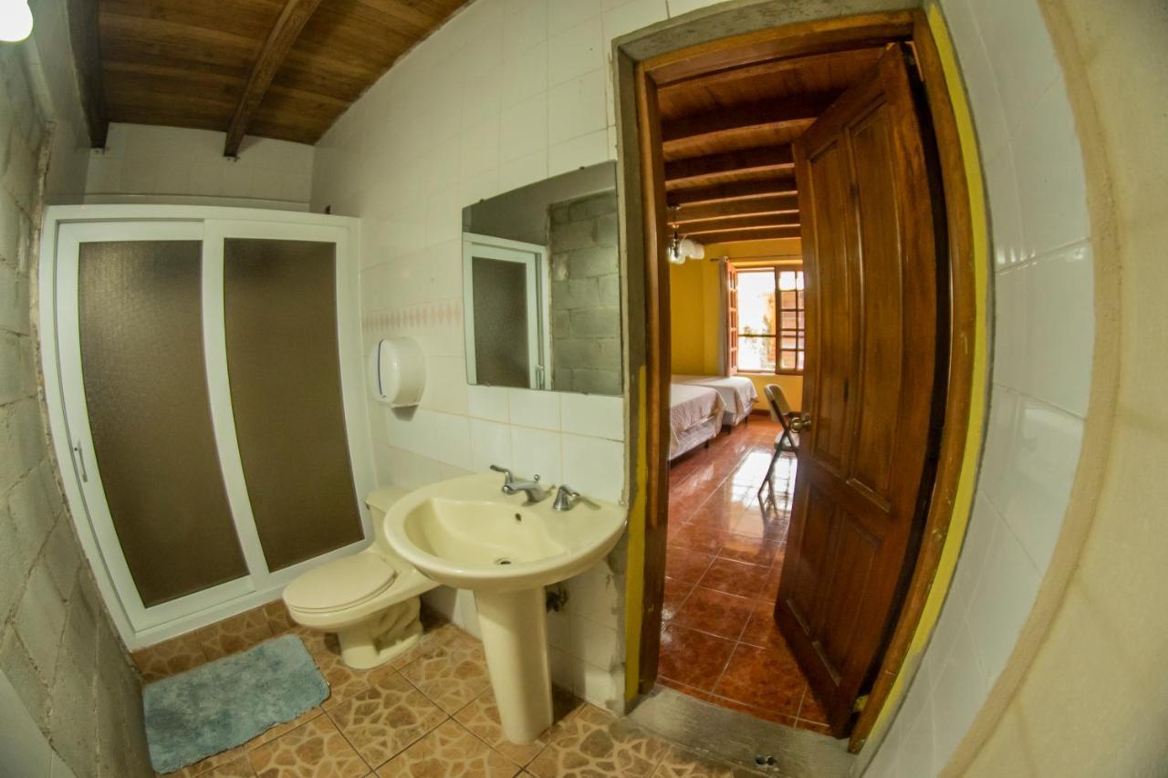 Euro Hostal Guatemala City Exteriör bild